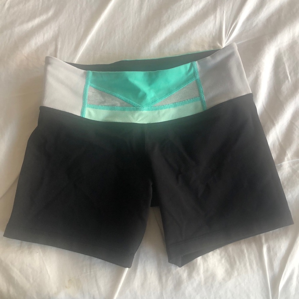 Lulu lemon reversible bike shorts